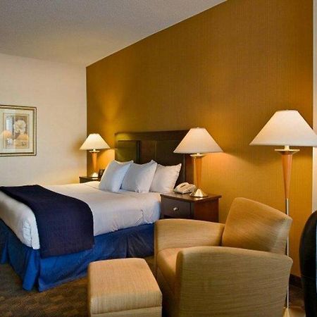 Doubletree Dayton-Downtown Hotel Стая снимка