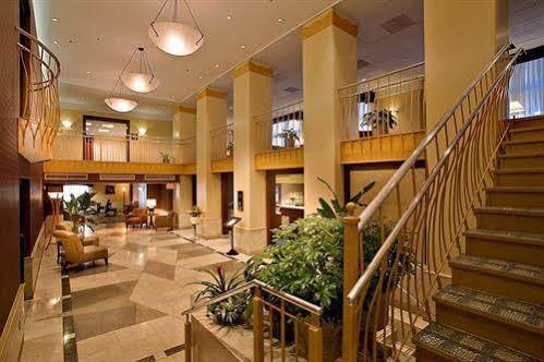 Doubletree Dayton-Downtown Hotel Екстериор снимка